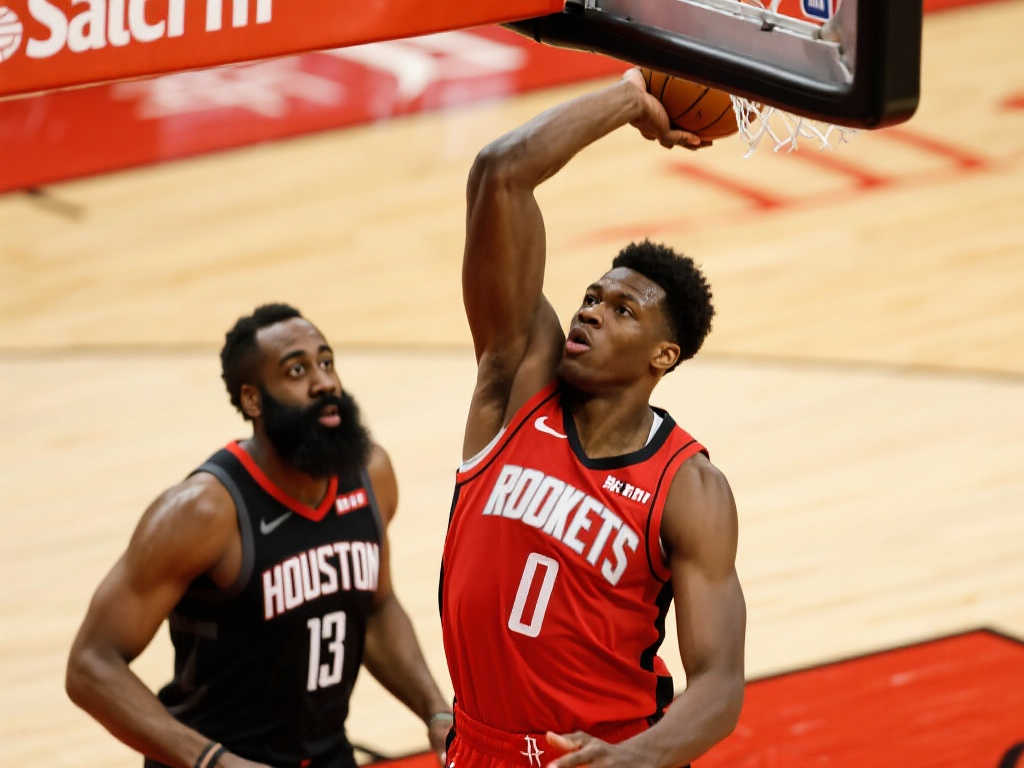 新一代勾手大师！姚明恩师助力他成为哈登完美搭档